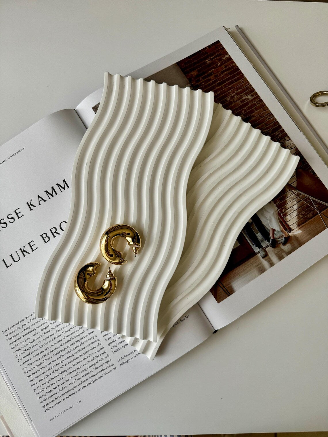 Wavy White Jesmonite Tray